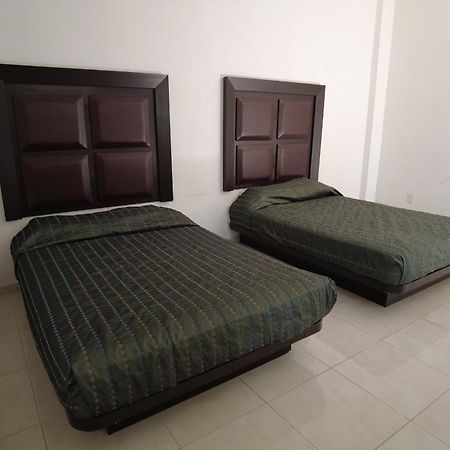 Hotel O Puente San Juan del Río Kültér fotó