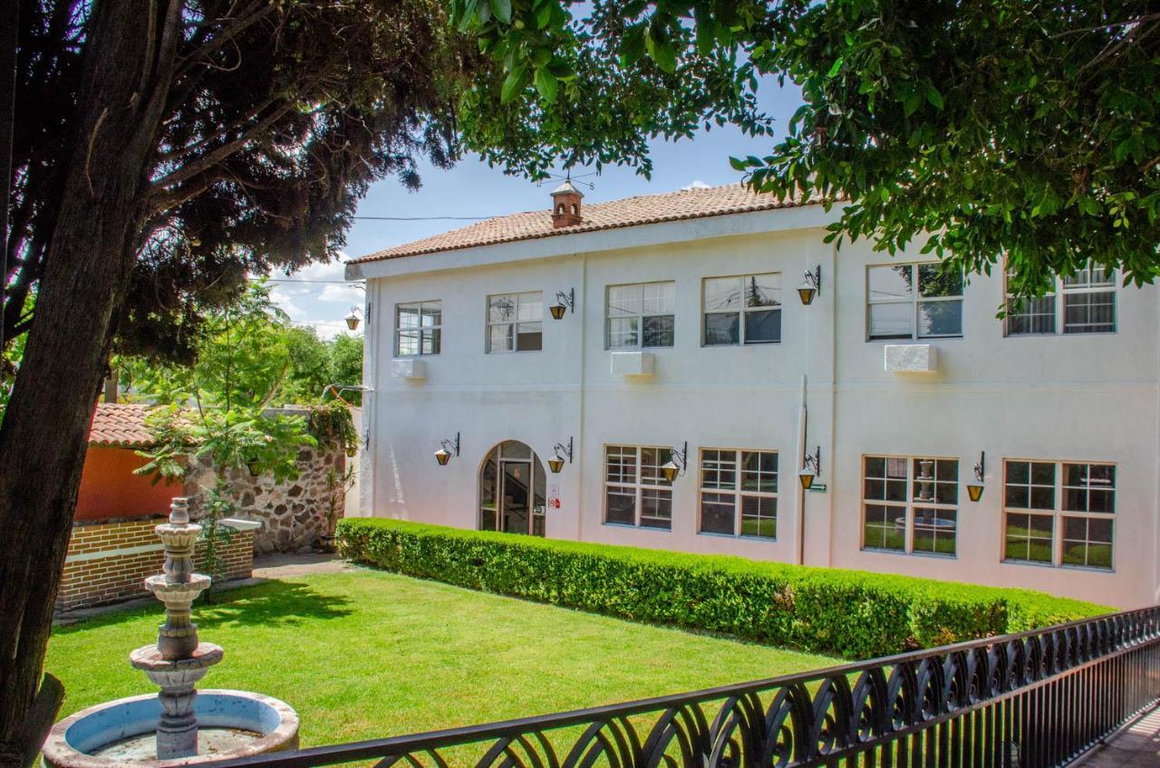 Hotel O Puente San Juan del Río Kültér fotó