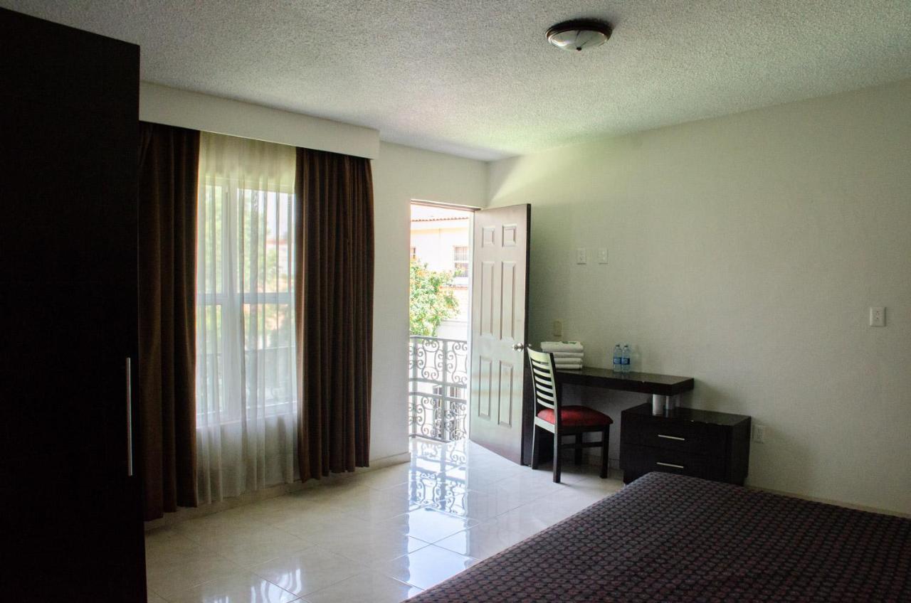 Hotel O Puente San Juan del Río Kültér fotó