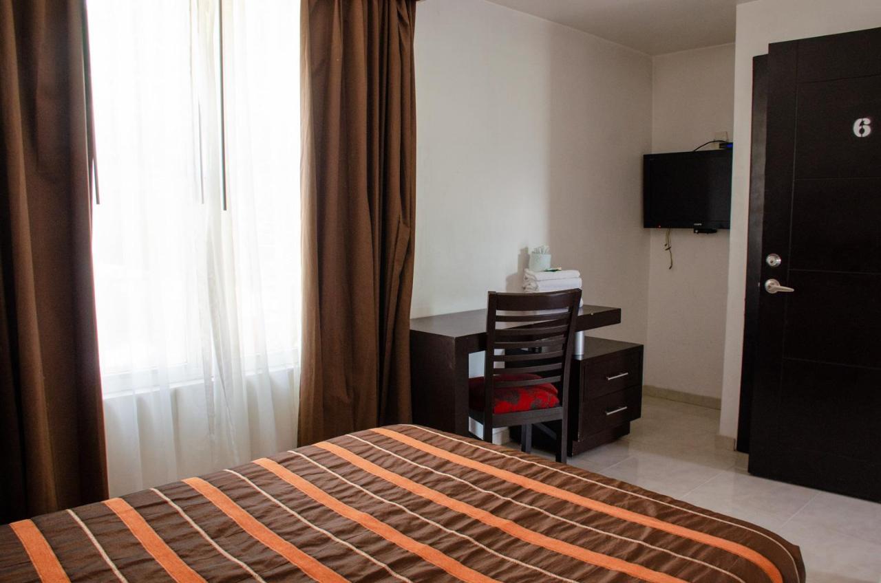 Hotel O Puente San Juan del Río Kültér fotó