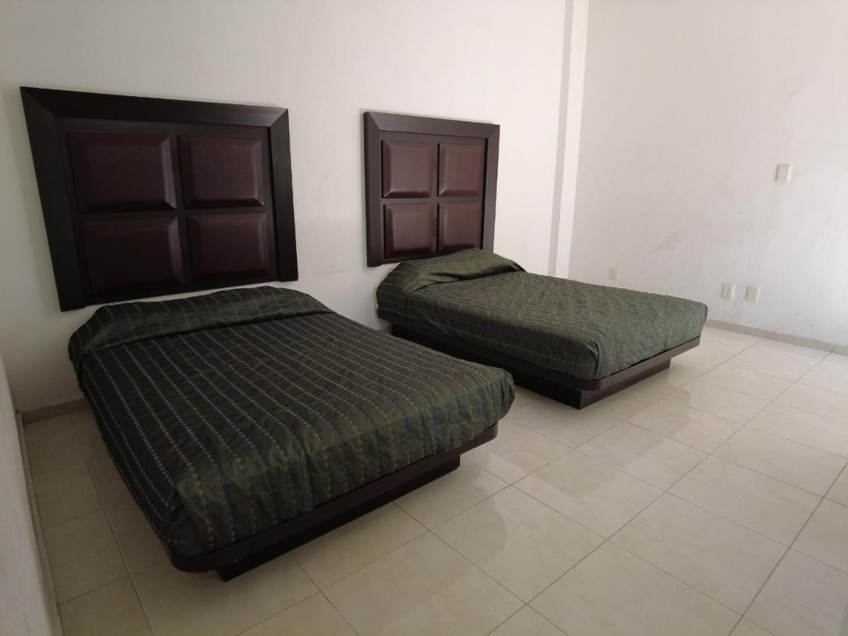 Hotel O Puente San Juan del Río Kültér fotó