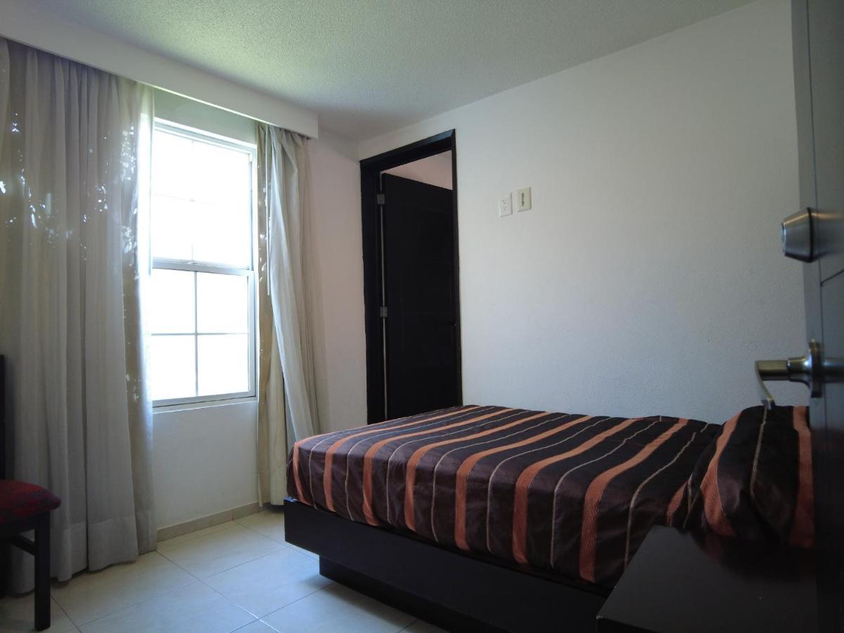 Hotel O Puente San Juan del Río Kültér fotó