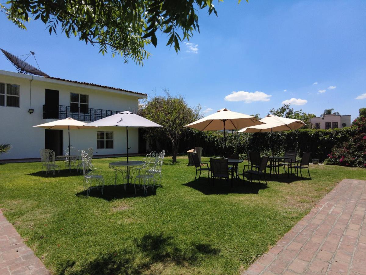 Hotel O Puente San Juan del Río Kültér fotó