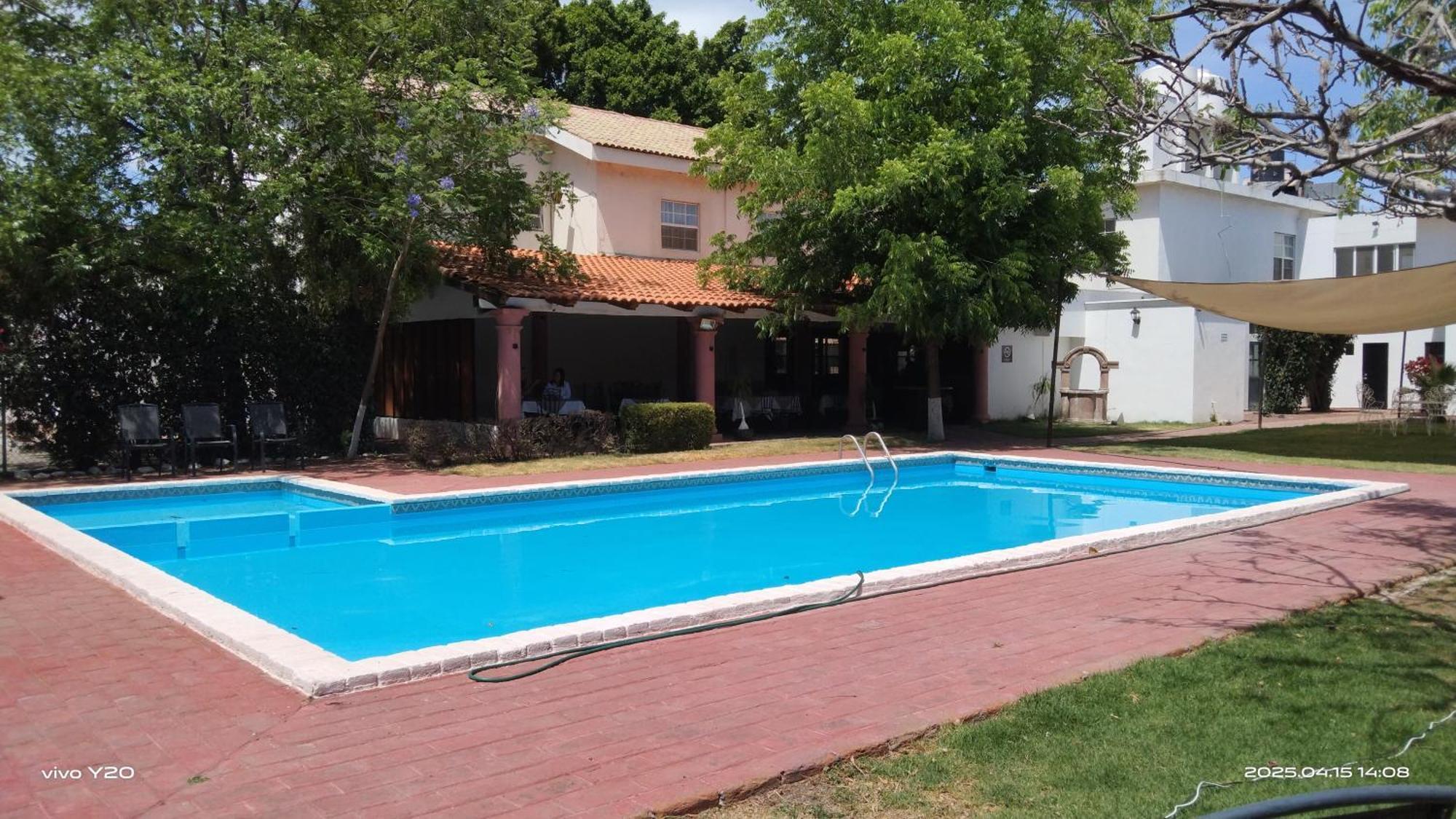 Hotel O Puente San Juan del Río Kültér fotó