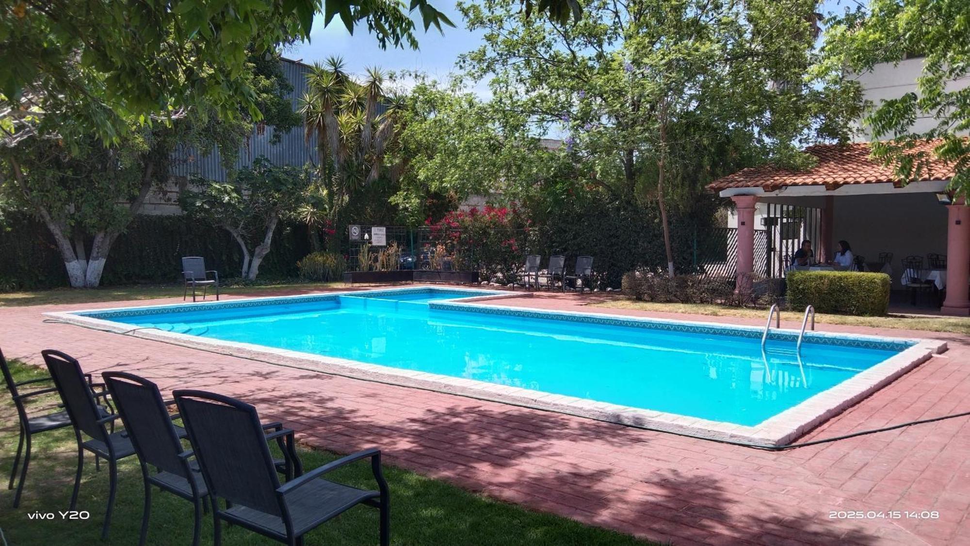 Hotel O Puente San Juan del Río Kültér fotó